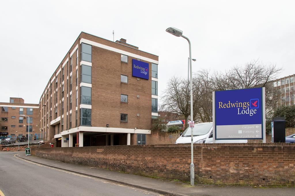 Redwings Lodge Wolverhampton Central Екстер'єр фото