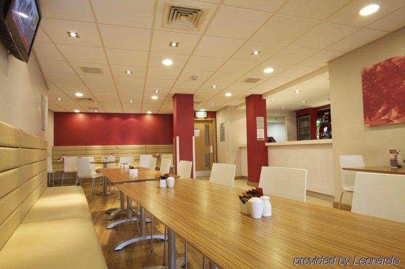 Redwings Lodge Wolverhampton Central Екстер'єр фото