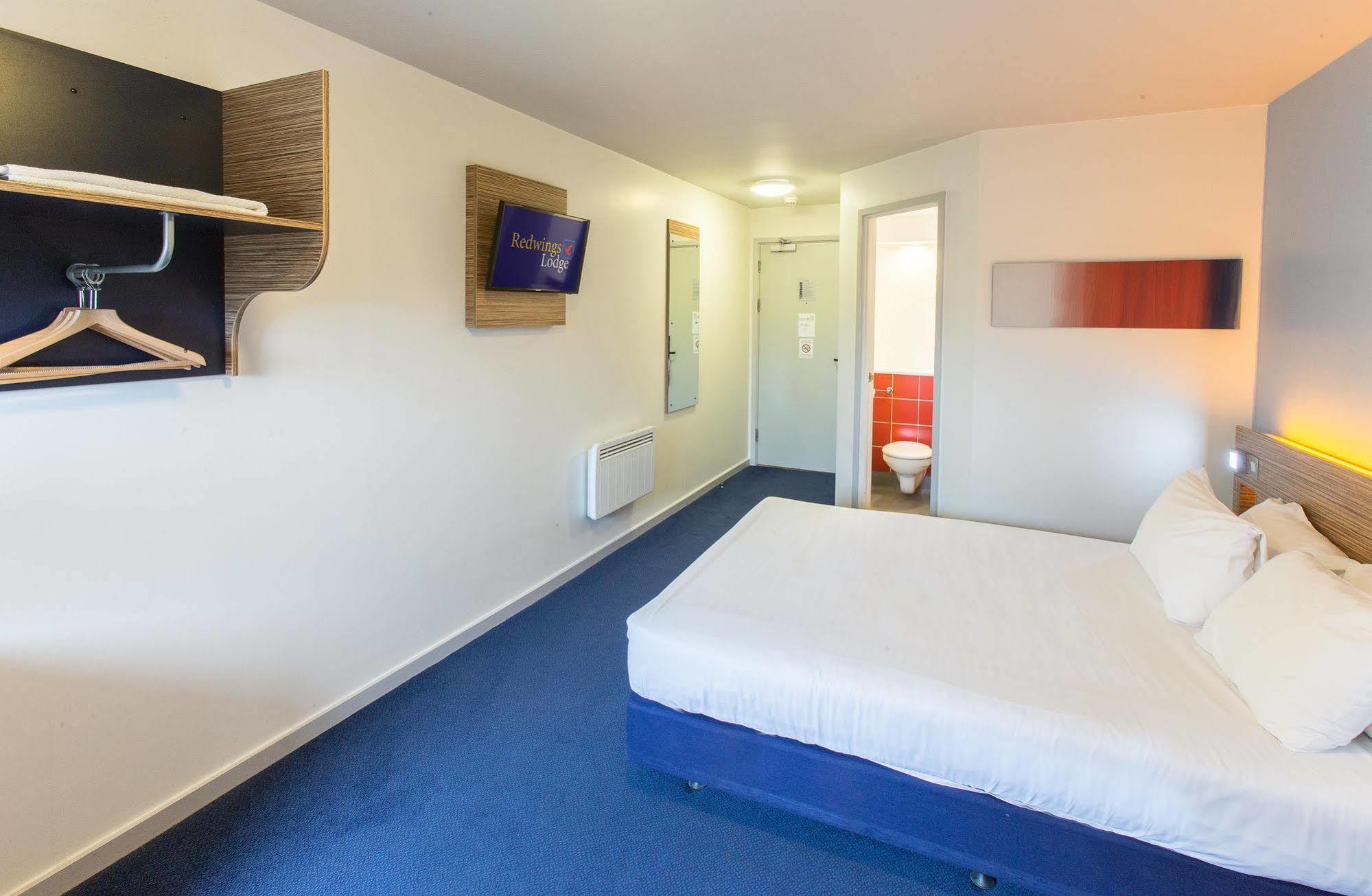Redwings Lodge Wolverhampton Central Екстер'єр фото